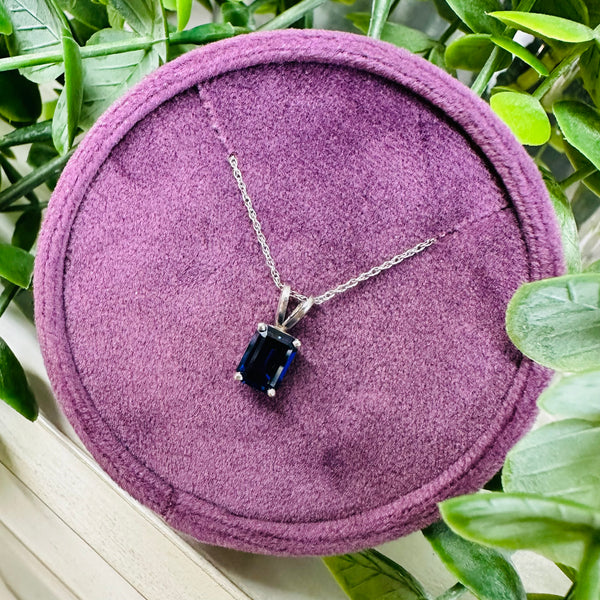 Solitaire Sapphire Pendant